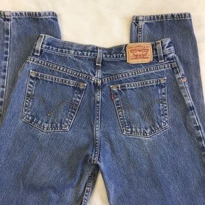 Levi vintage 550 tapered leg mom jean high rise